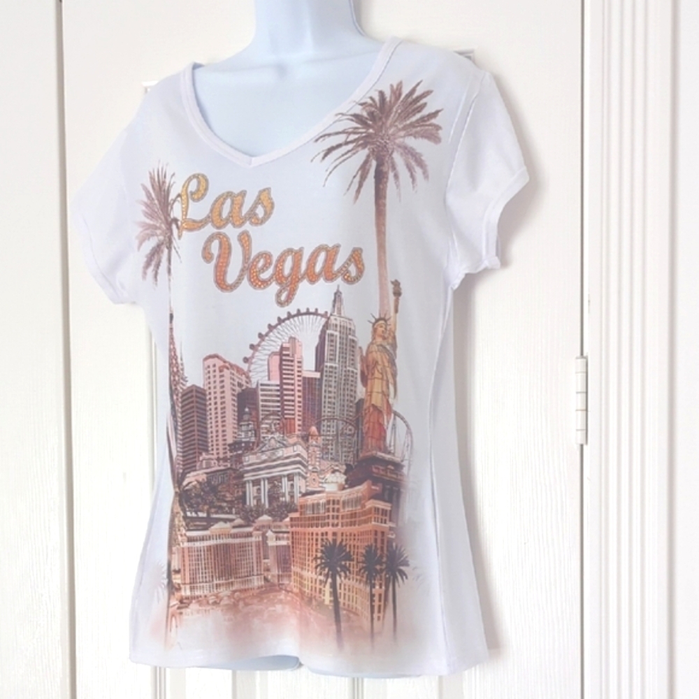 Sweet Gisele Las Vegas Cityscape White Graphic Tee